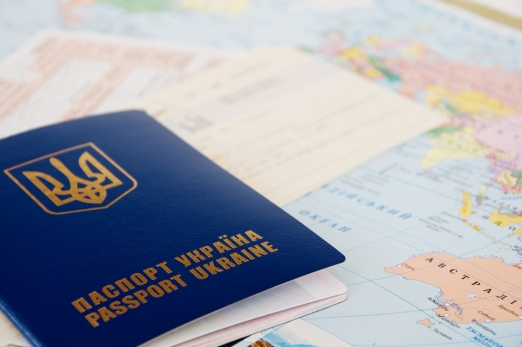 закордонний паспорт, оформлення паспортів