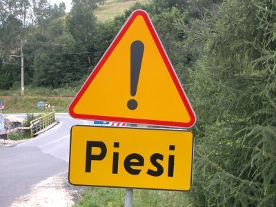 Дорожні знаки для пішоходів польською мовою