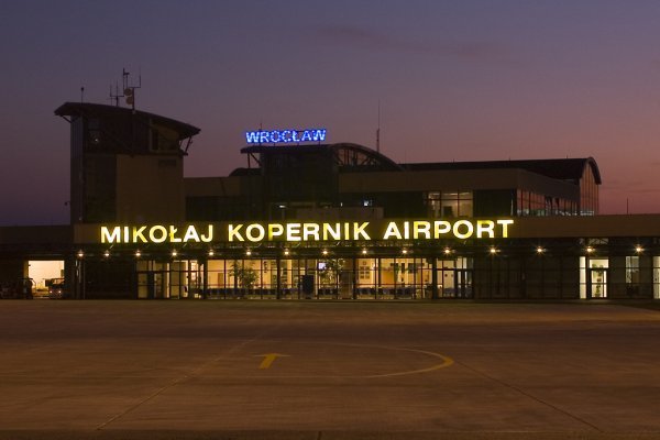 Аеропорт Вроцлав-Страховіце