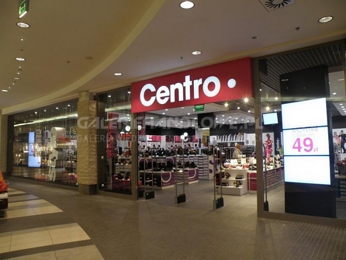 Centro - це мережа салонів модного взуття та аксесуарів