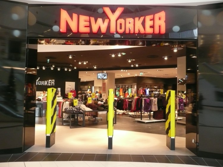 New Yorker магазин одежды и обуви в Польше