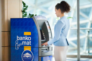 зняття готівки з української картки в польщі