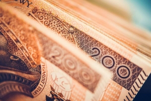 средняя зарплата в польше в 2023 году