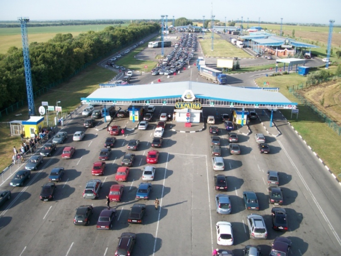 Очереди на границе с Польшей