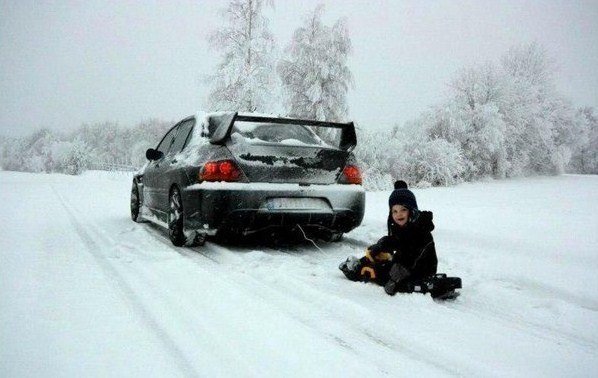 7 необычных зимних нарушений ПДД, за которые штрафуют в Польше