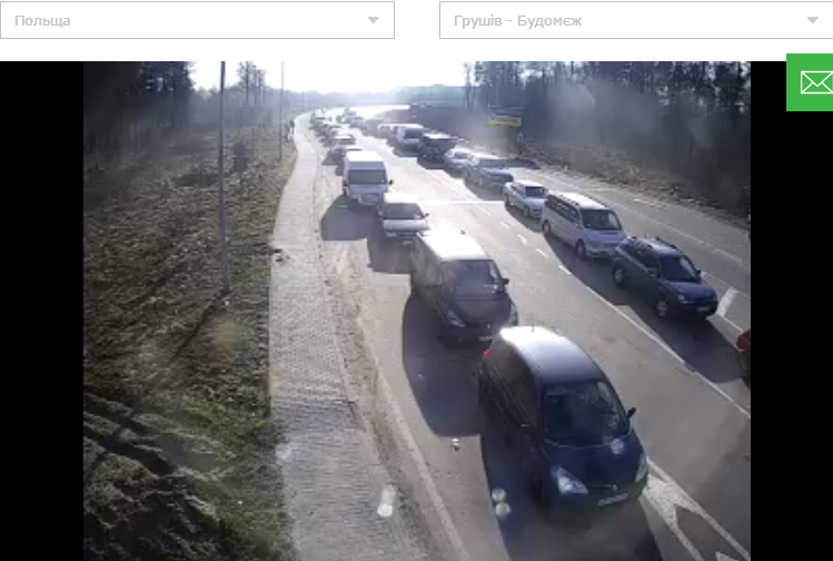 черга на кордоні