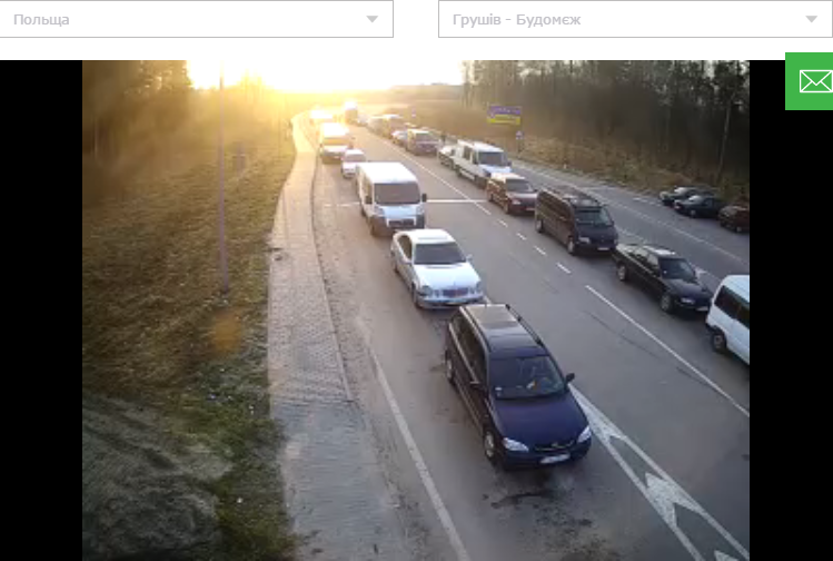 черга на кордоні