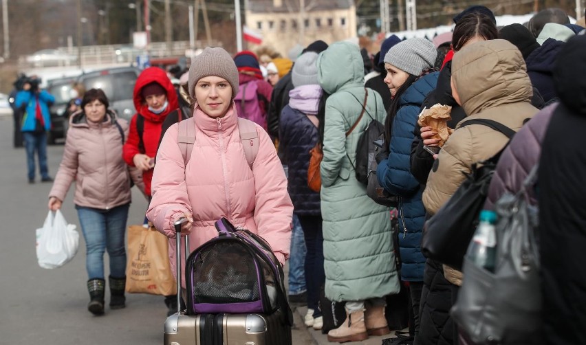 социальная помощь для беженцев в польше