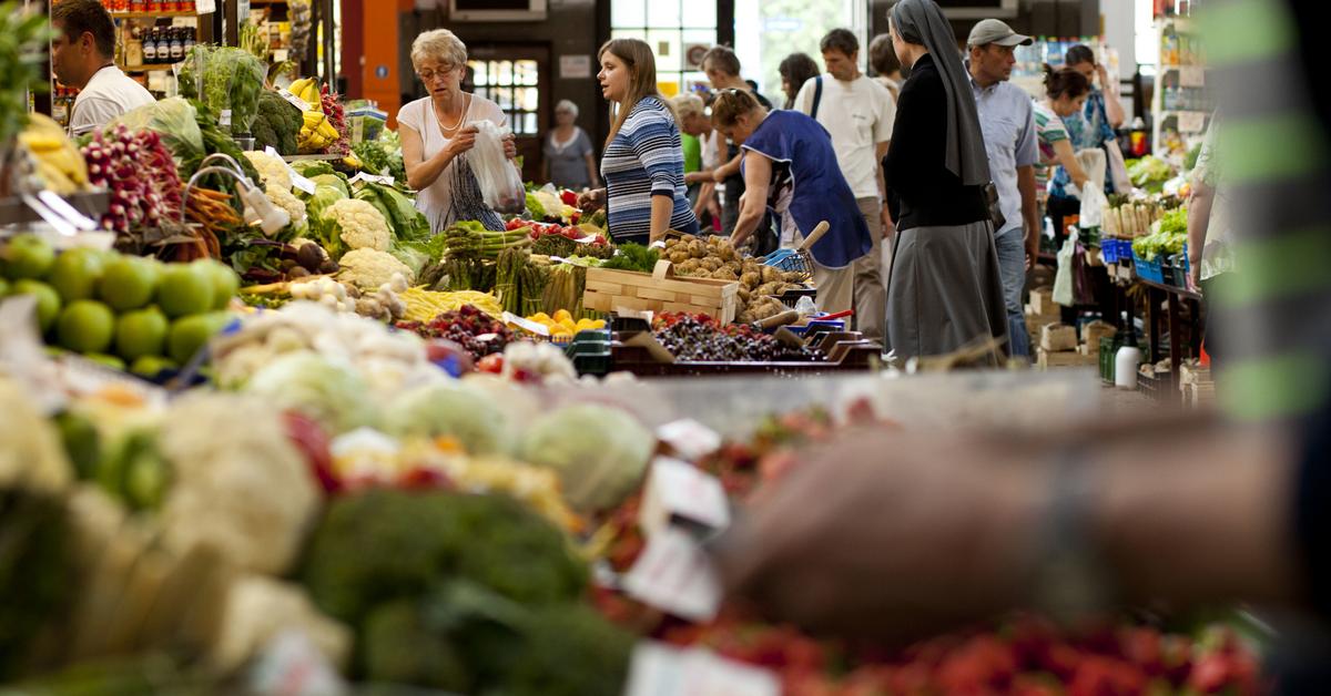 сколько стоят базовые продукты в польше 2022