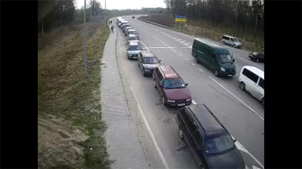 черга на кордоні