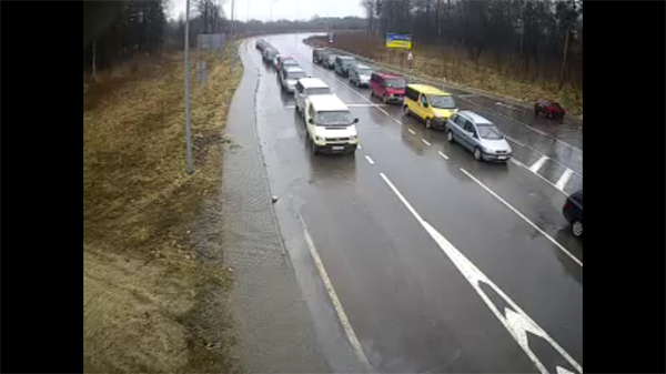 черга на кордоні