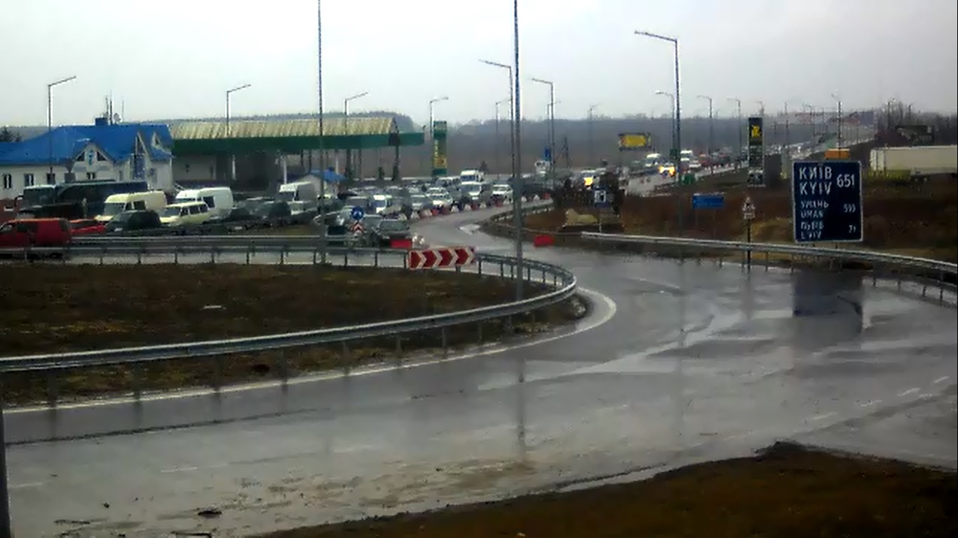черги на кордоні