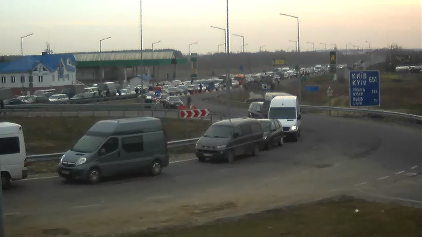 черги на кордоні