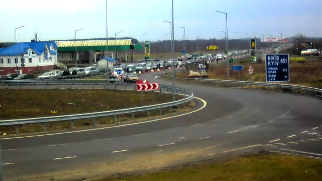 черги на кордоні