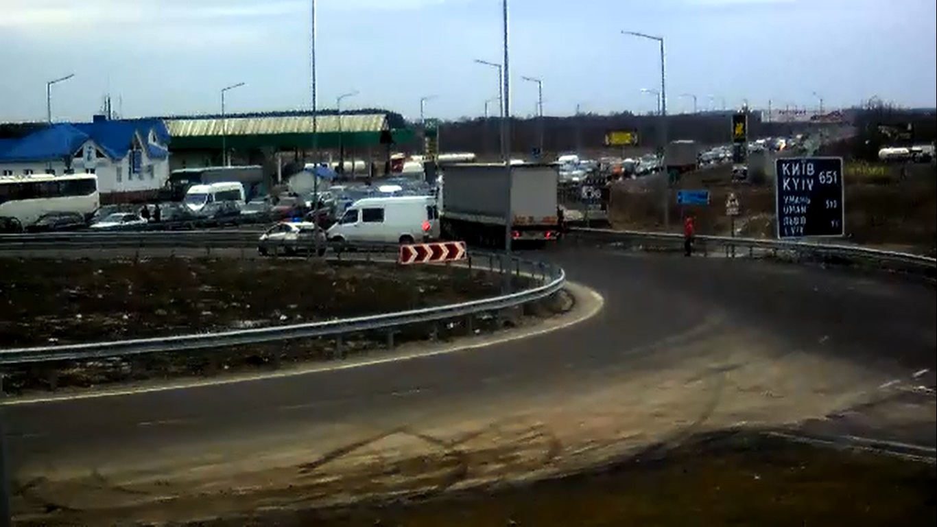 черги на кордоні