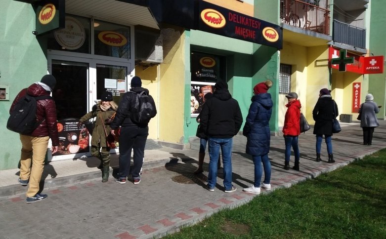 очереди в польские супермаркеты