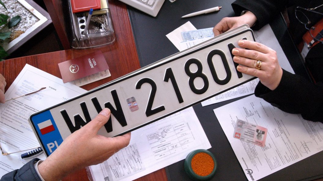 як купити і зареєструвати авто в польщі 2020