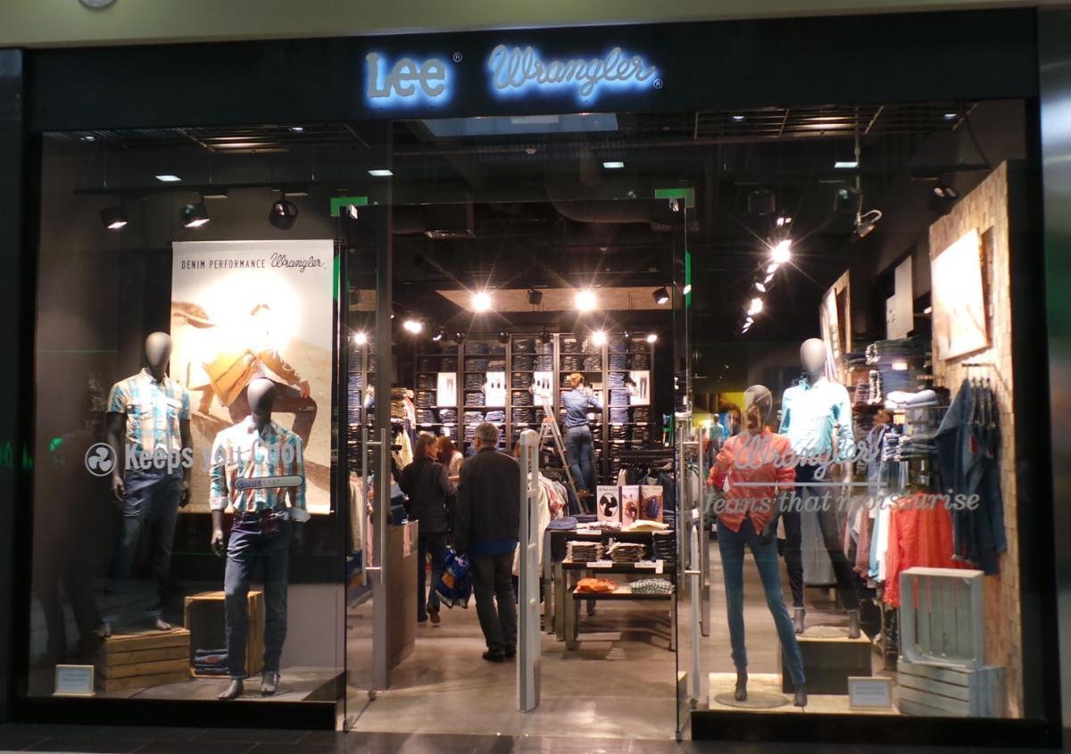 Lee Wrangler брендовый мужская и женская одежда в Польше