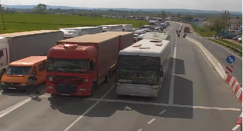 камери на кордоні